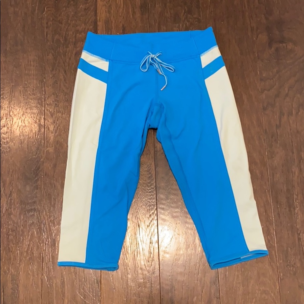 Lululemon crops